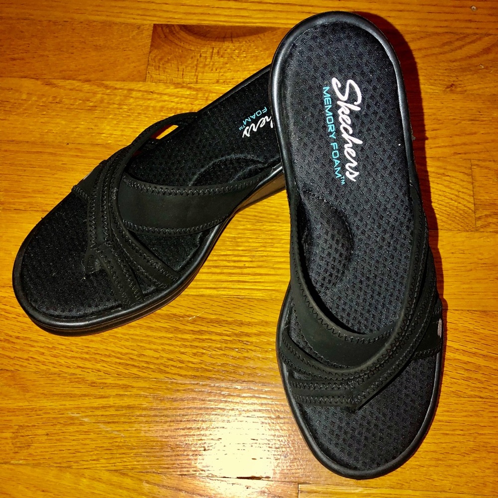 Skechers Memory Foam Sandal